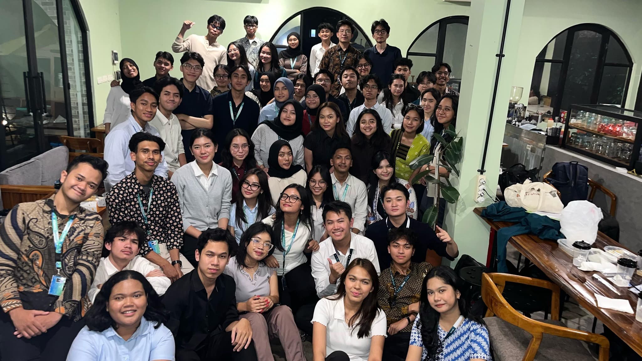 ShARE ITB members gathered after an evening session